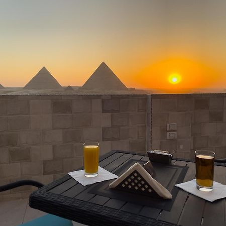 Jumeirah Pyramids View Inn Kafrat al Jabal Exterior photo