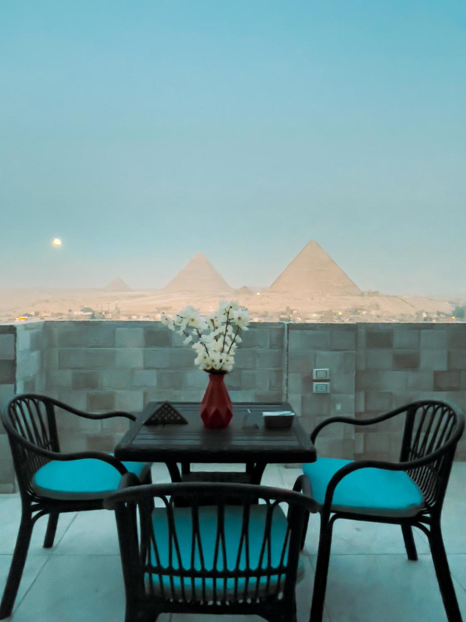 Jumeirah Pyramids View Inn Kafrat al Jabal Exterior photo